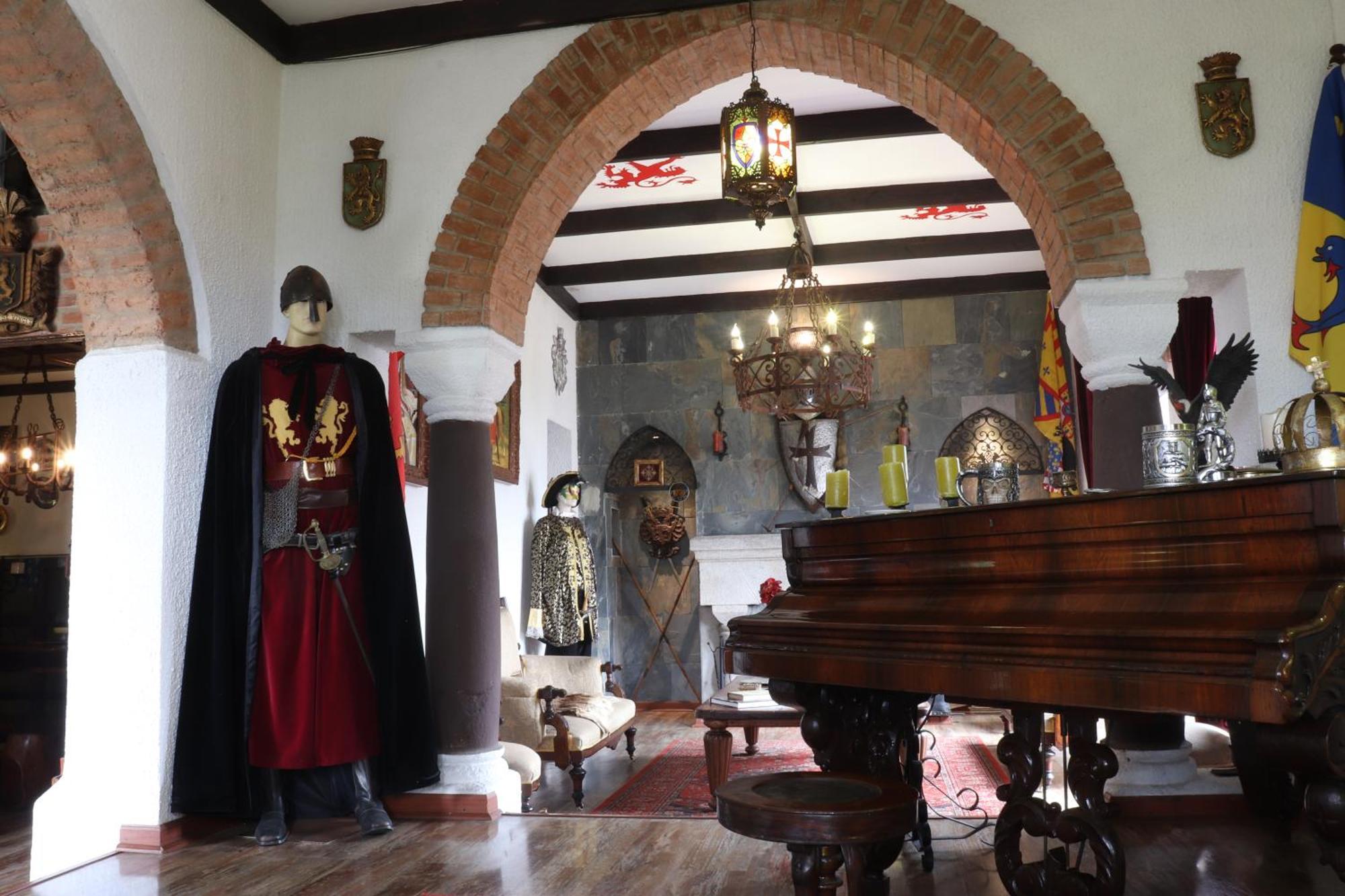 Castillo Medieval Vina del Mar Bagian luar foto