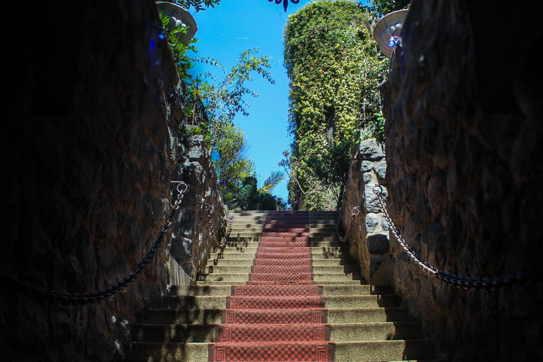 Castillo Medieval Vina del Mar Bagian luar foto